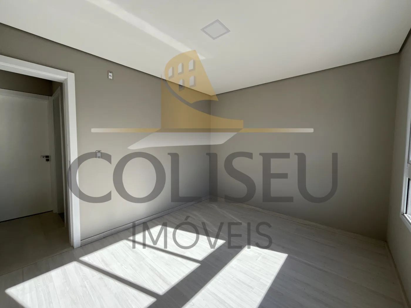 Alugar Apartamento / Padr&atilde;o em Conc&oacute;rdia R$ 1.200,00 - Foto 14