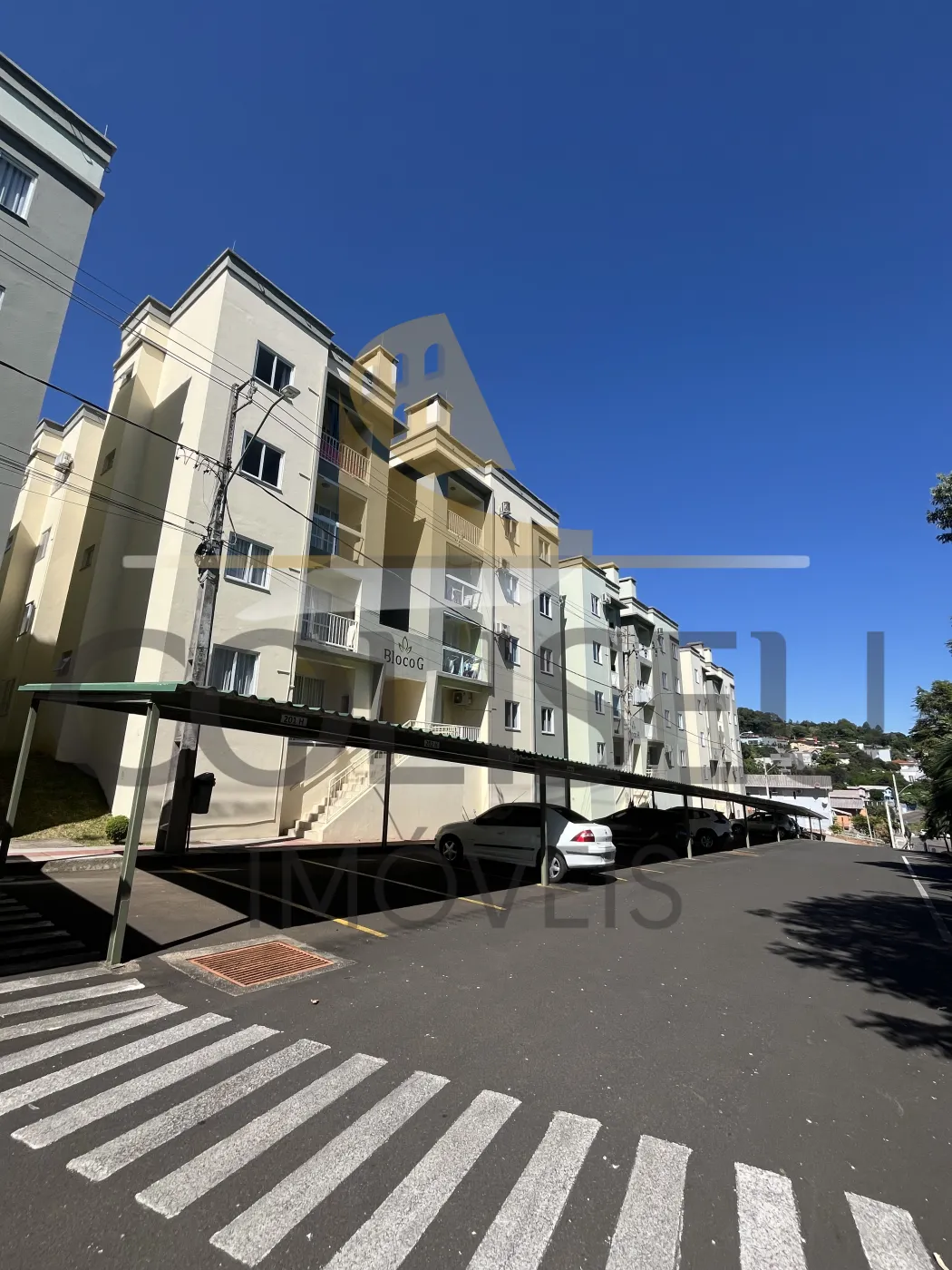 Alugar Apartamento / Padr&atilde;o em Conc&oacute;rdia R$ 1.350,00 - Foto 1