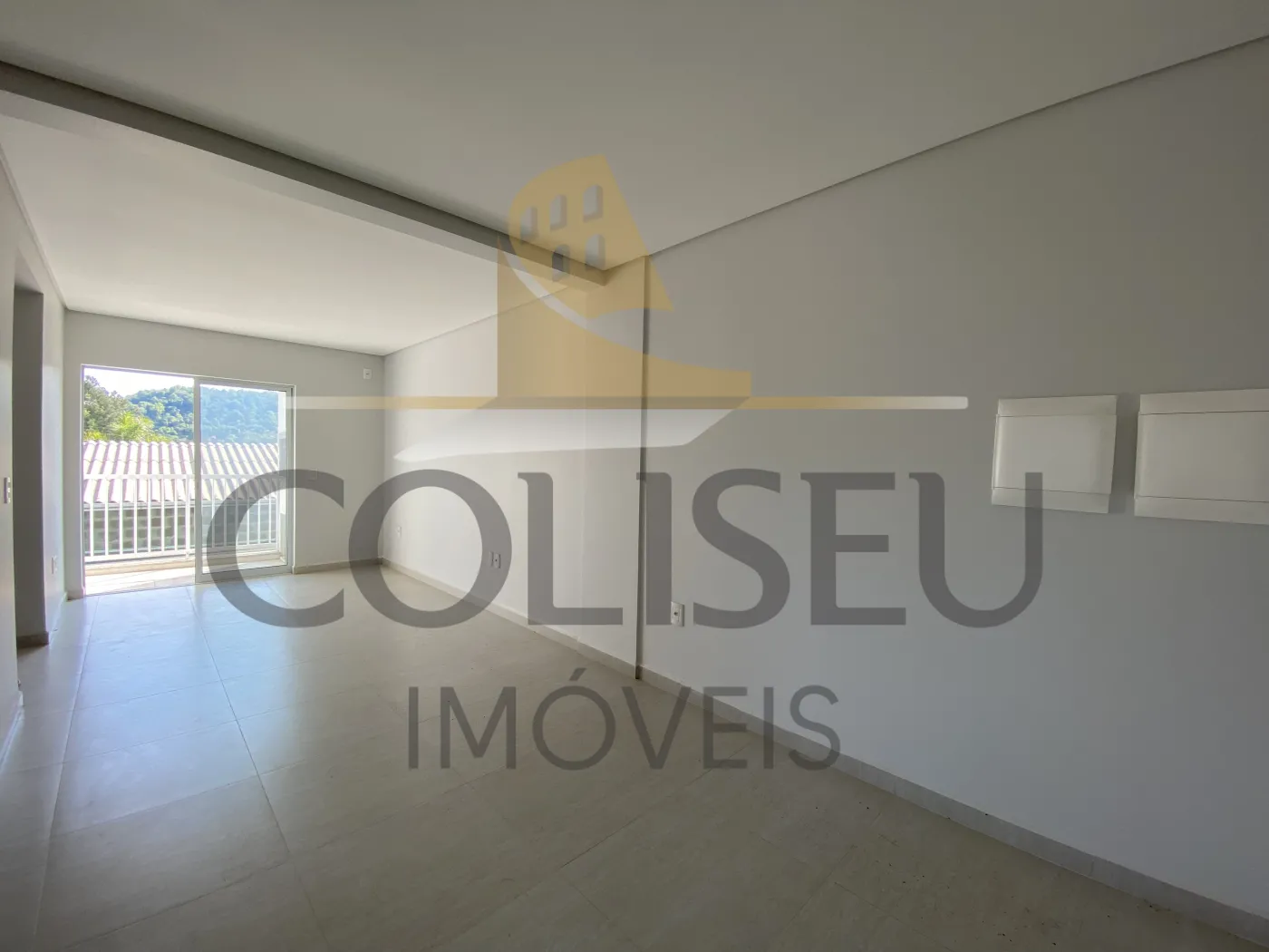 Alugar Apartamento / Padr&atilde;o em Conc&oacute;rdia R$ 1.500,00 - Foto 4