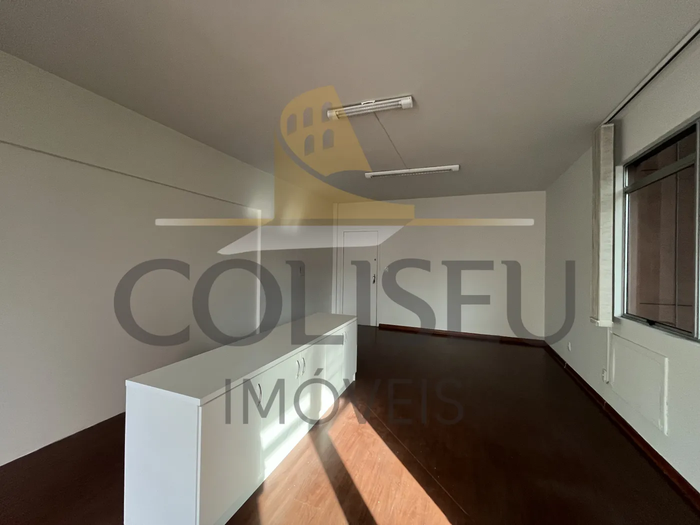 Alugar Comercial / Sala em Conc&oacute;rdia R$ 1.300,00 - Foto 4