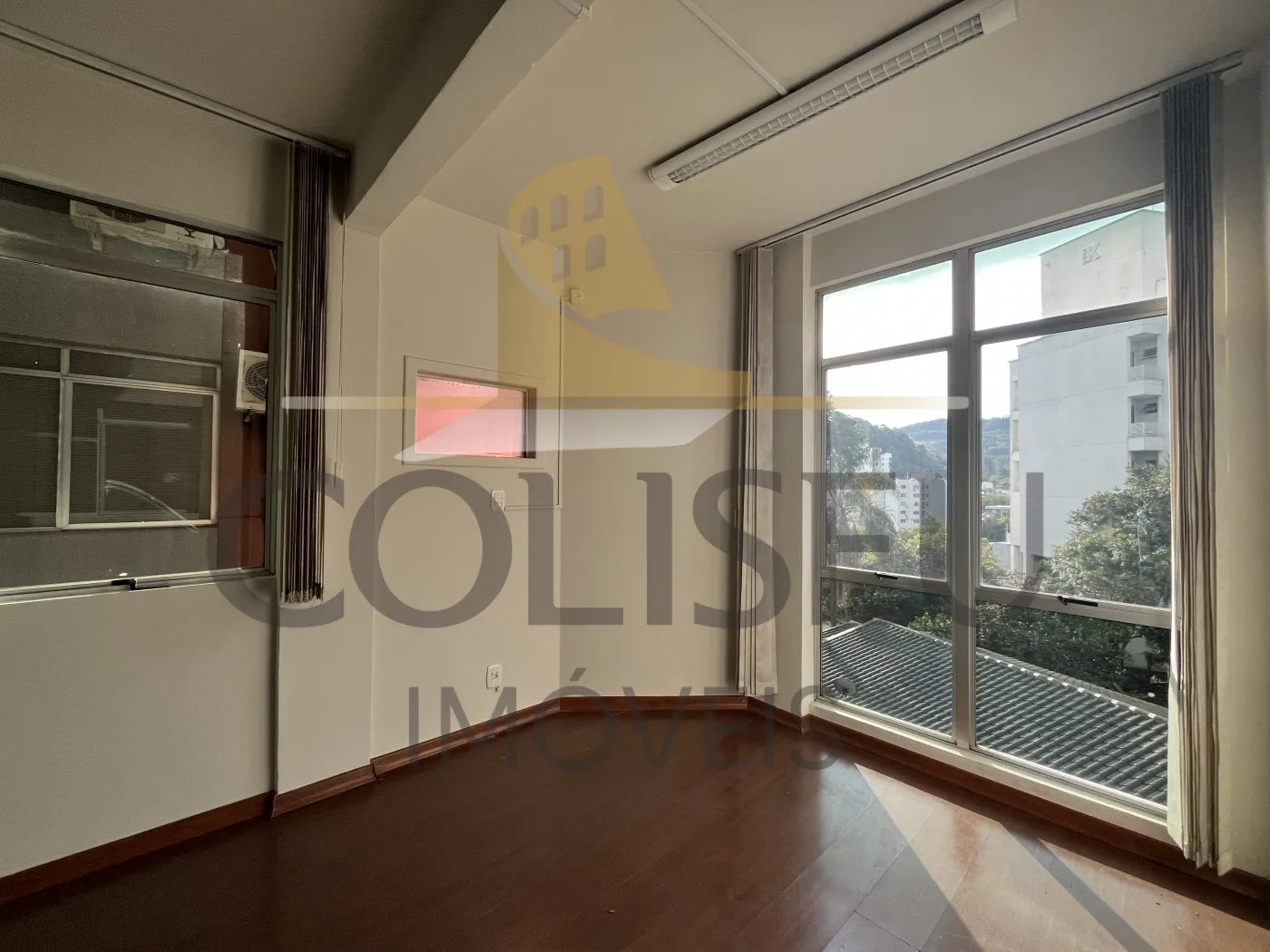Alugar Comercial / Sala em Conc&oacute;rdia R$ 1.300,00 - Foto 7