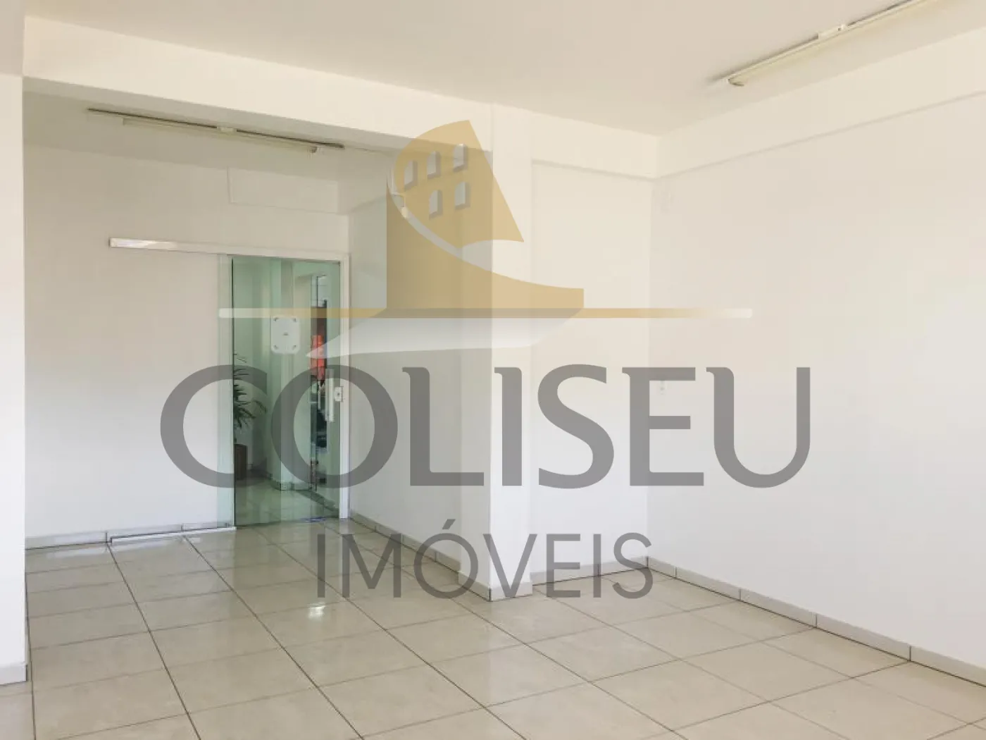 Alugar Comercial / Sala em Conc&oacute;rdia R$ 1.600,00 - Foto 3