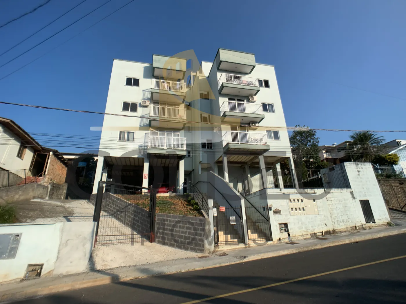 Alugar Apartamento / Padr&atilde;o em Conc&oacute;rdia R$ 1.400,00 - Foto 1