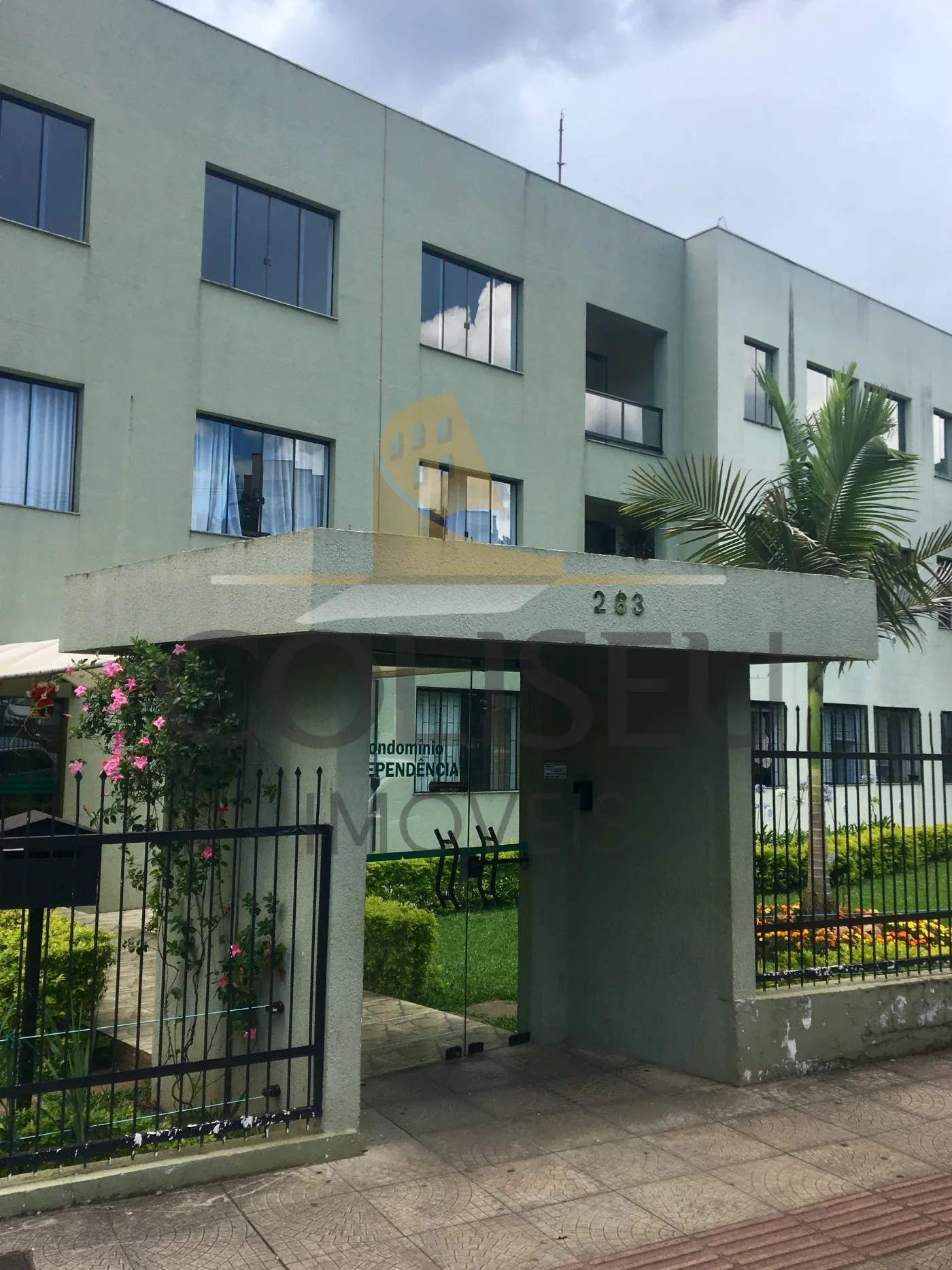 Alugar Apartamento / Padr&atilde;o em Conc&oacute;rdia R$ 2.000,00 - Foto 1