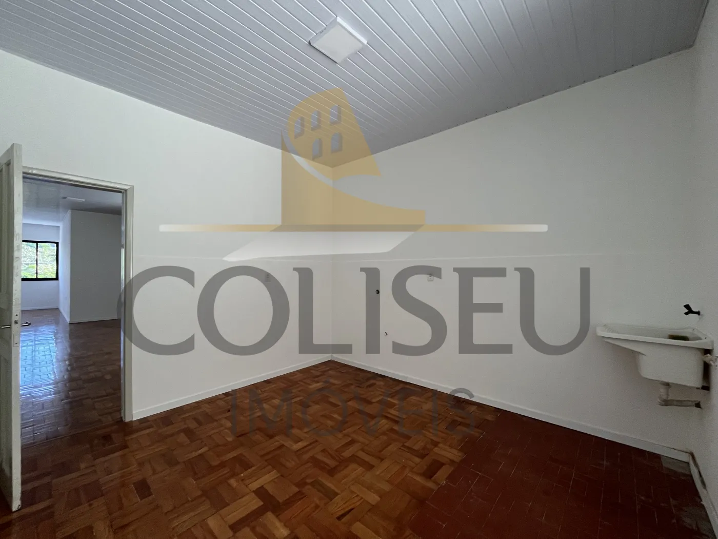 Alugar Apartamento / Padr&atilde;o em Conc&oacute;rdia R$ 1.600,00 - Foto 2