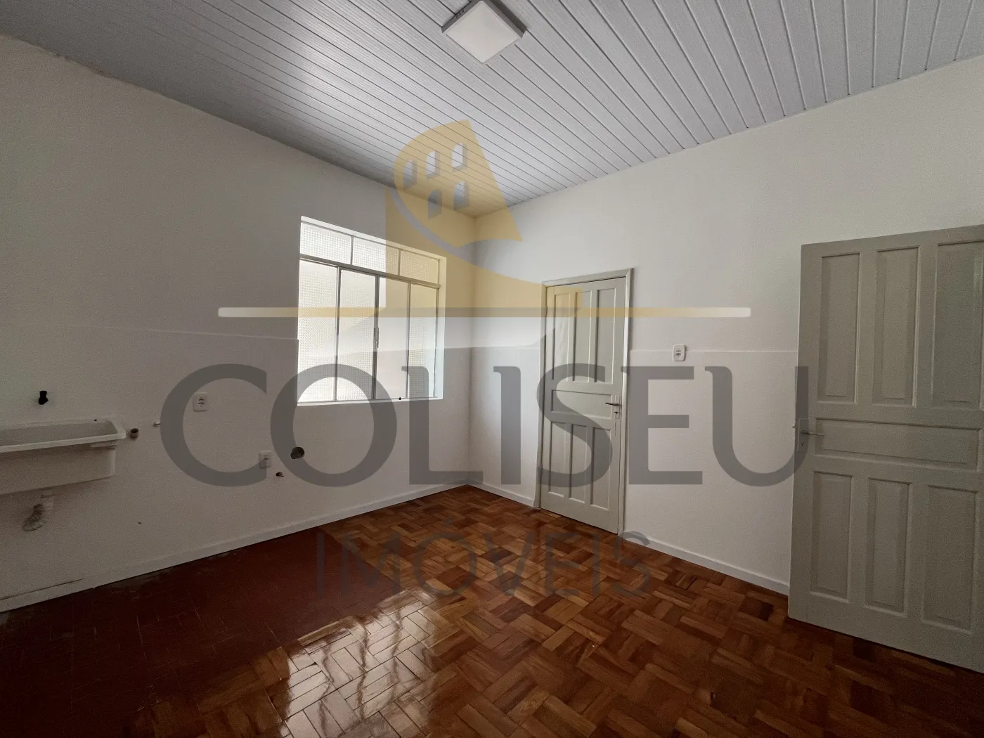 Alugar Apartamento / Padr&atilde;o em Conc&oacute;rdia R$ 1.600,00 - Foto 4