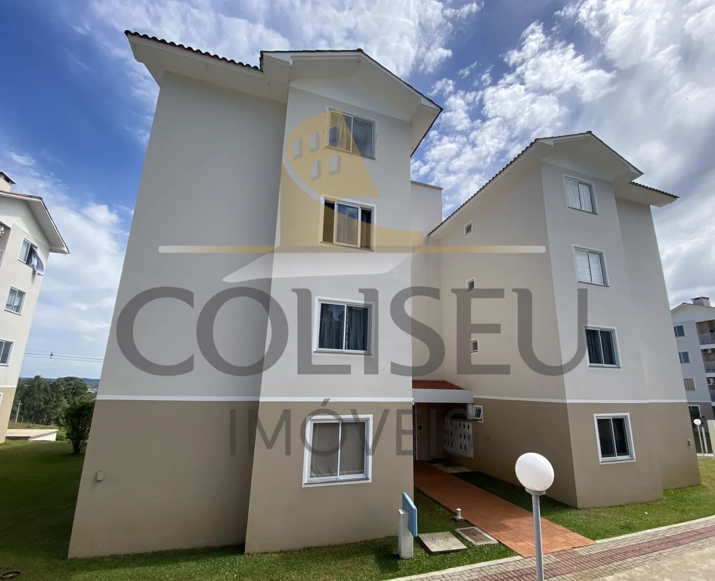 Alugar Apartamento / Padr&atilde;o em Conc&oacute;rdia R$ 1.600,00 - Foto 1