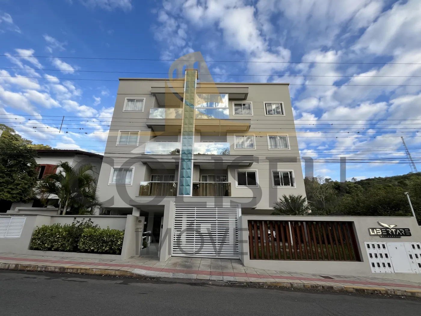 Alugar Apartamento / Padr&atilde;o em Conc&oacute;rdia R$ 2.200,00 - Foto 1