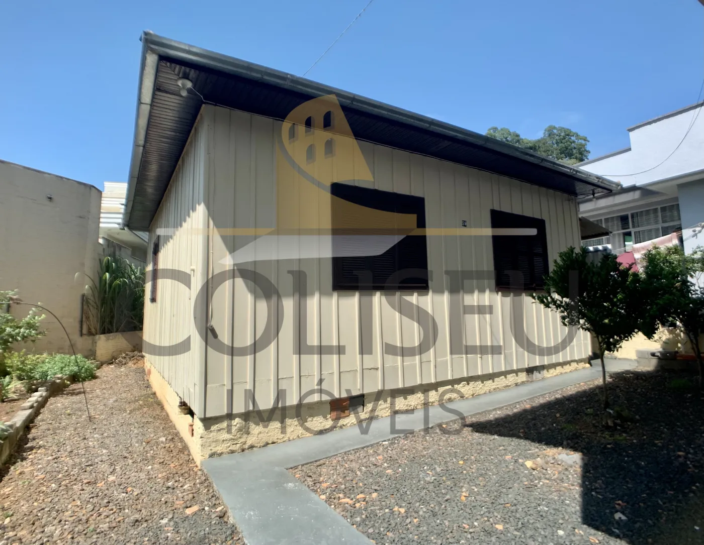 Alugar Casa / Padr&atilde;o em Conc&oacute;rdia R$ 1.350,00 - Foto 1