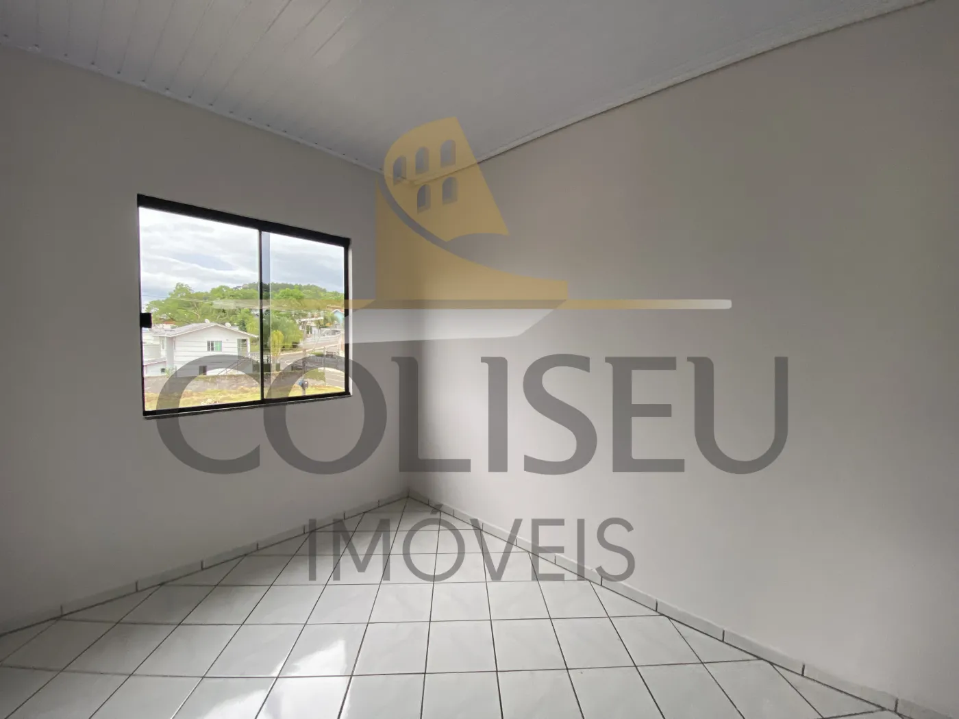 Alugar Casa / Piso Superior em Conc&oacute;rdia R$ 1.800,00 - Foto 17