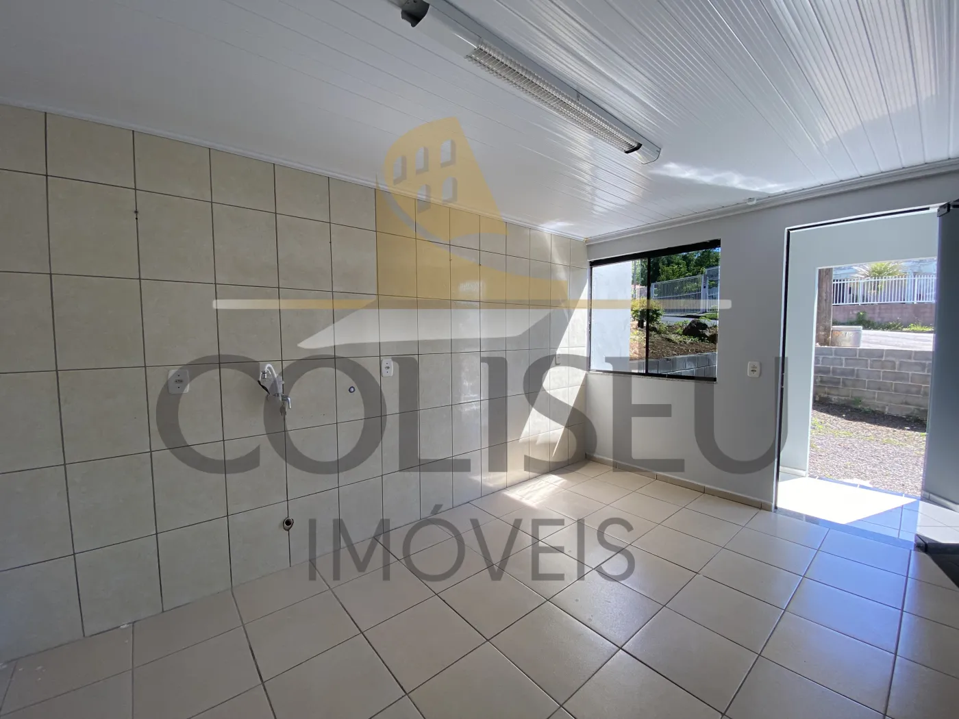 Alugar Casa / Piso T&eacute;rreo em Conc&oacute;rdia R$ 1.700,00 - Foto 6