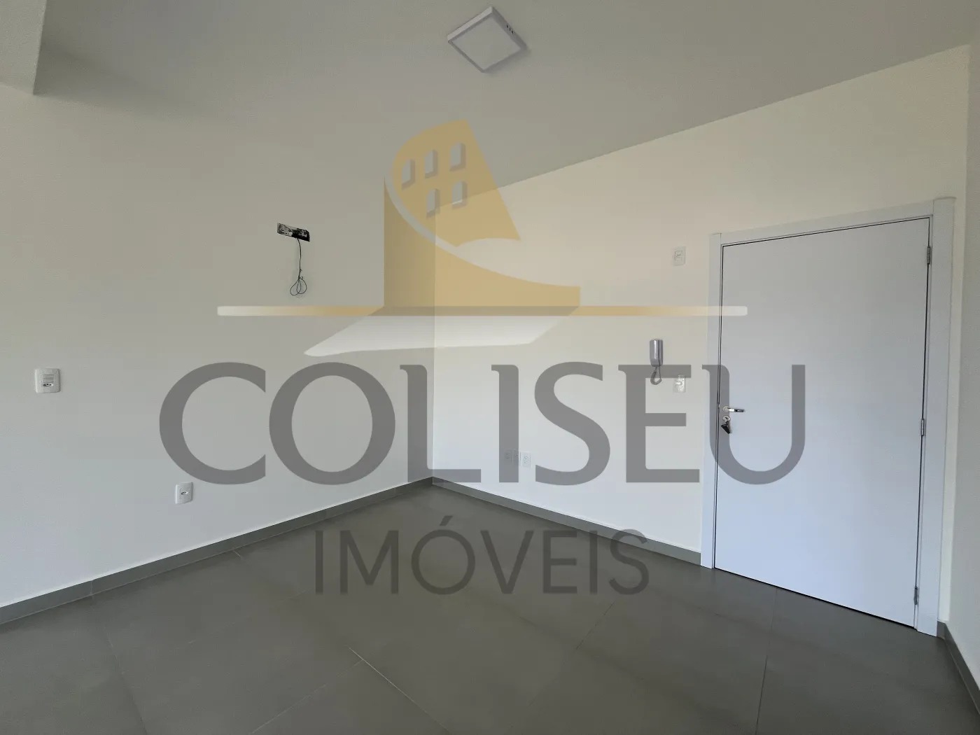 Alugar Apartamento / Padr&atilde;o em Conc&oacute;rdia R$ 1.650,00 - Foto 4