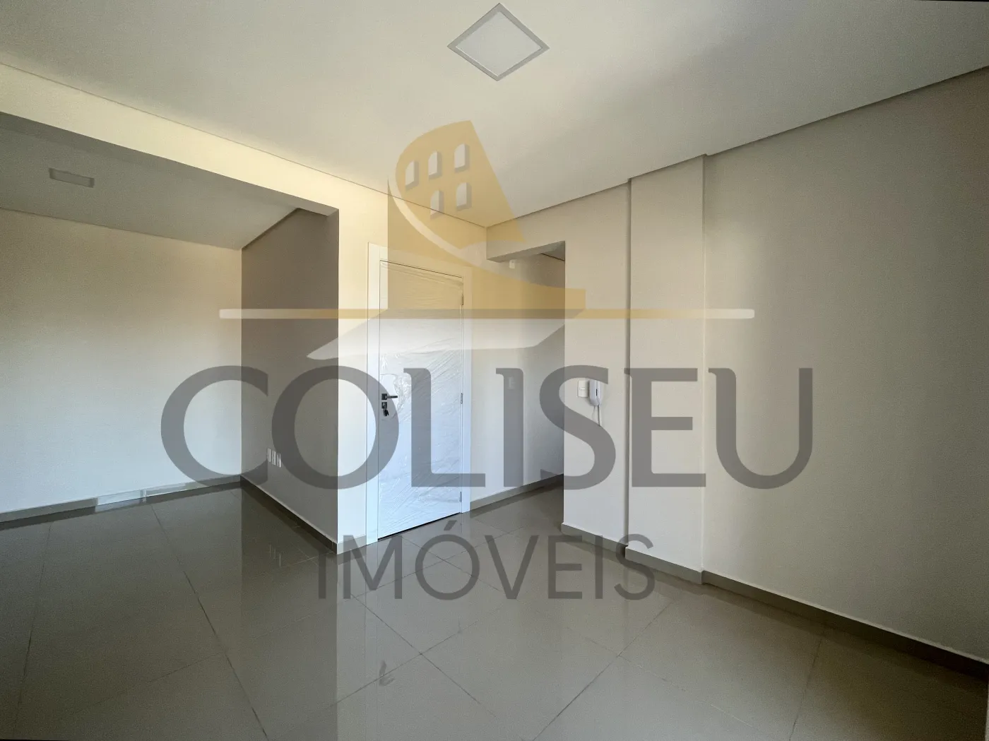 Alugar Apartamento / Padr&atilde;o em Conc&oacute;rdia R$ 1.550,00 - Foto 4