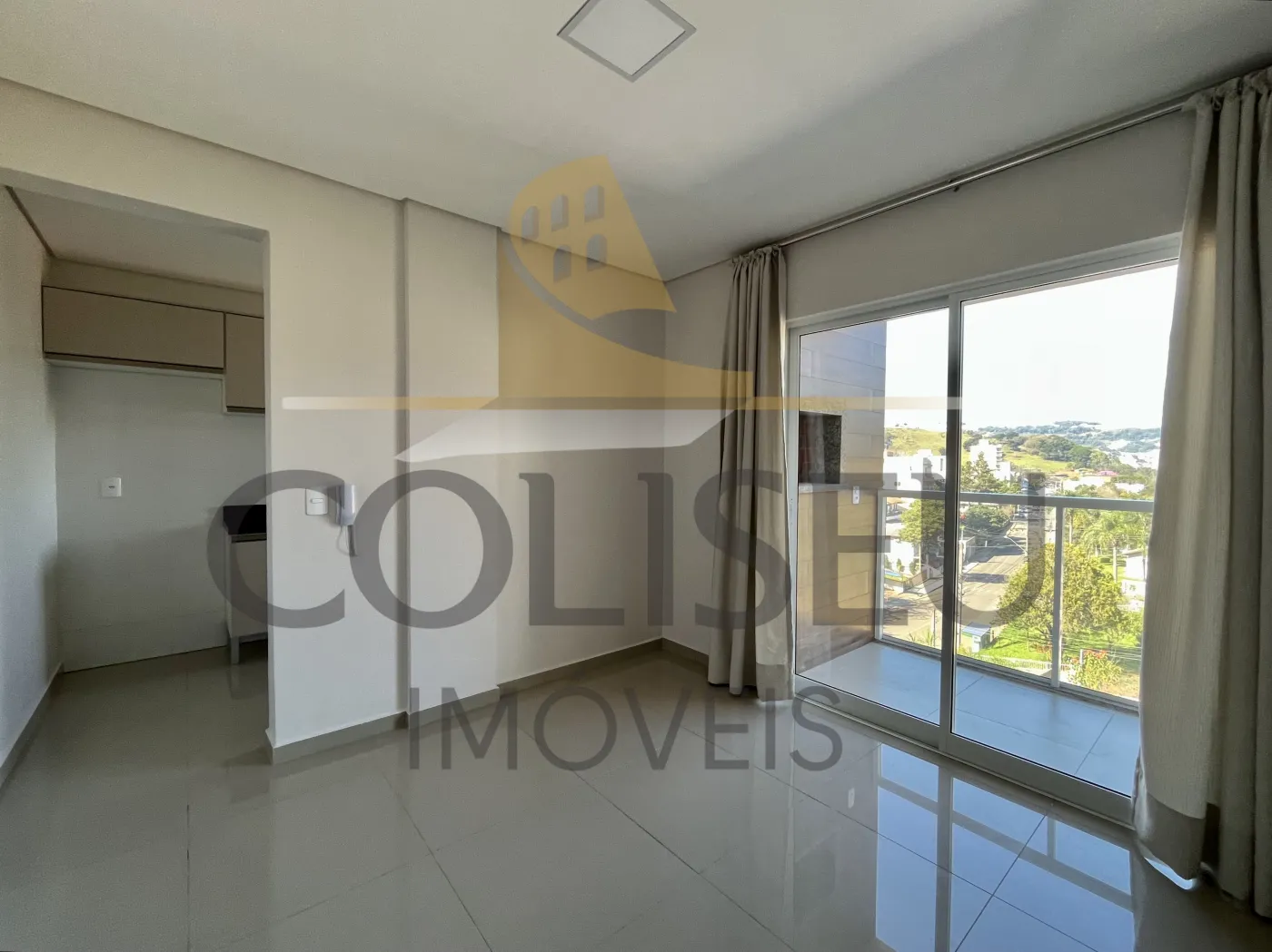 Alugar Apartamento / Padr&atilde;o em Conc&oacute;rdia R$ 1.550,00 - Foto 6