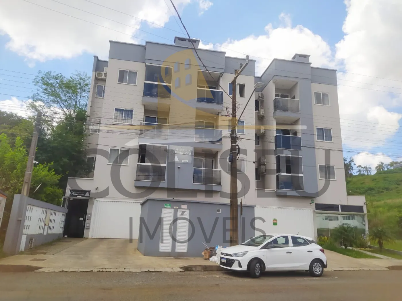 Alugar Apartamento / Padr&atilde;o em Conc&oacute;rdia R$ 1.800,00 - Foto 1