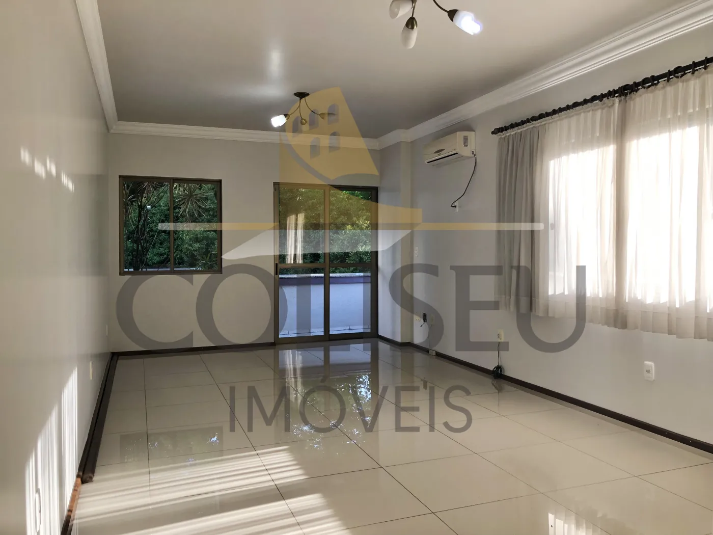 Alugar Apartamento / Padr&atilde;o em Conc&oacute;rdia R$ 2.500,00 - Foto 2