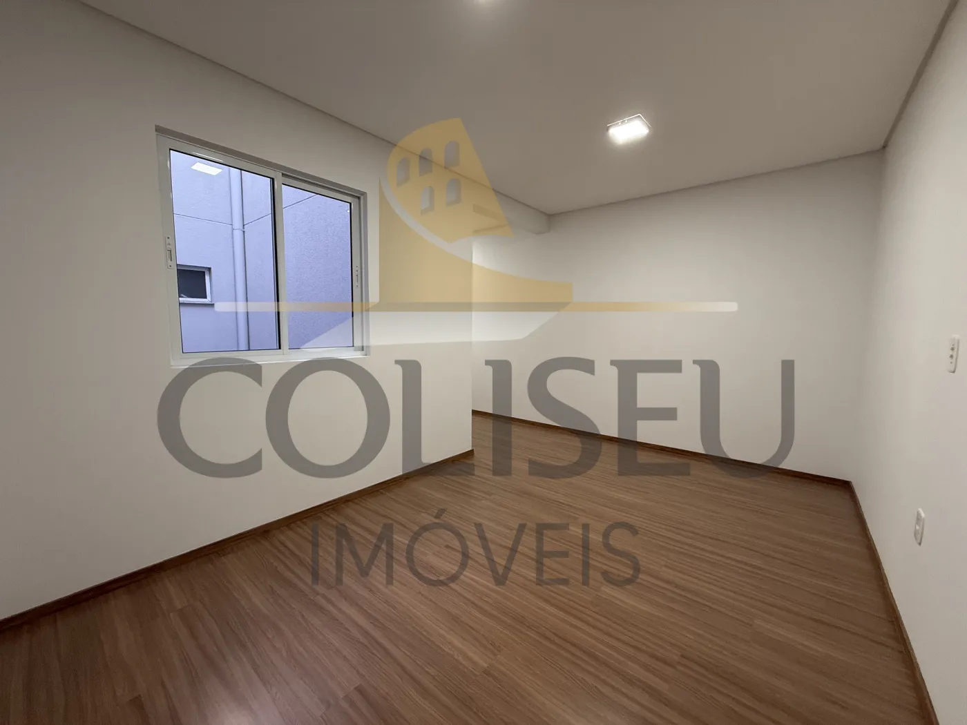 Alugar Apartamento / Padr&atilde;o em Conc&oacute;rdia R$ 1.600,00 - Foto 6