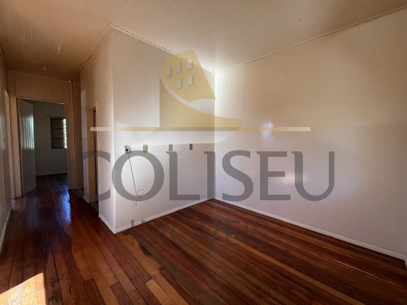 Alugar Casa / Padr&atilde;o em Conc&oacute;rdia R$ 1.300,00 - Foto 4