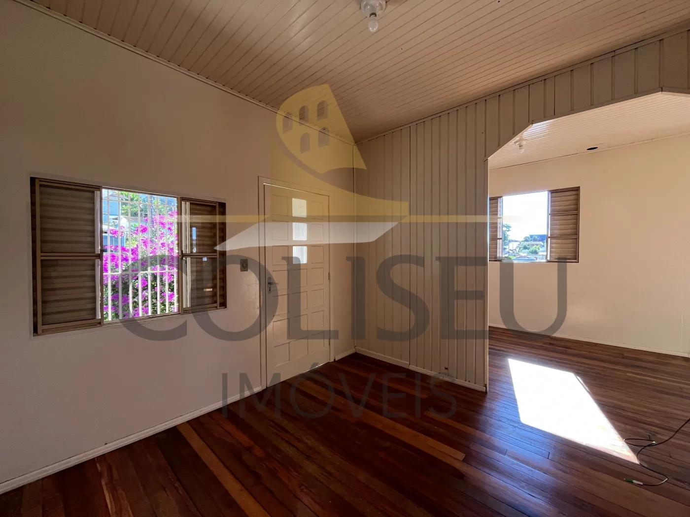 Alugar Casa / Padr&atilde;o em Conc&oacute;rdia R$ 1.300,00 - Foto 6