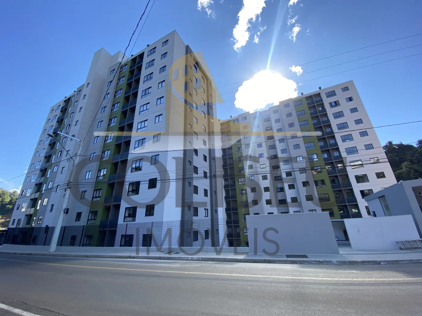 Alugar Apartamento / Padr&atilde;o em Conc&oacute;rdia R$ 1.500,00 - Foto 1