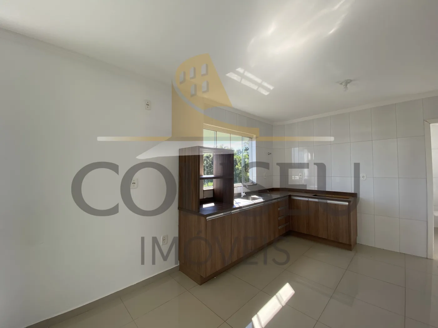 Alugar Apartamento / Padr&atilde;o em Conc&oacute;rdia R$ 1.450,00 - Foto 2