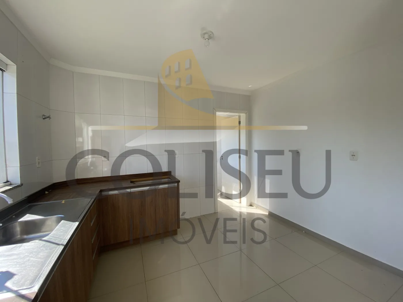Alugar Apartamento / Padr&atilde;o em Conc&oacute;rdia R$ 1.450,00 - Foto 4