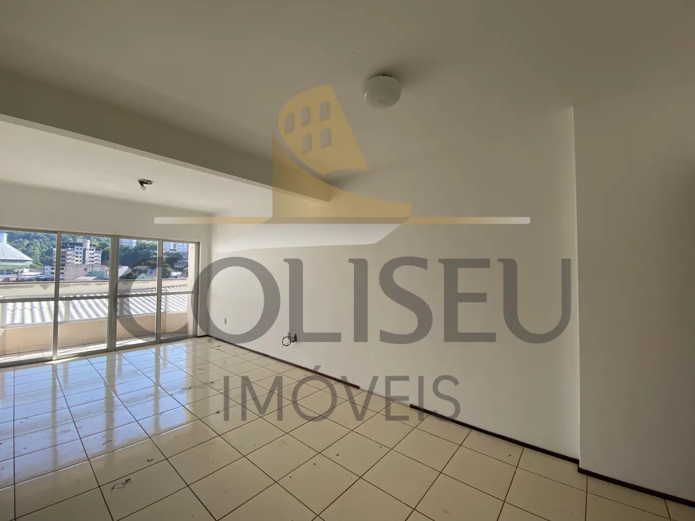 Alugar Apartamento / Padr&atilde;o em Conc&oacute;rdia R$ 1.500,00 - Foto 2