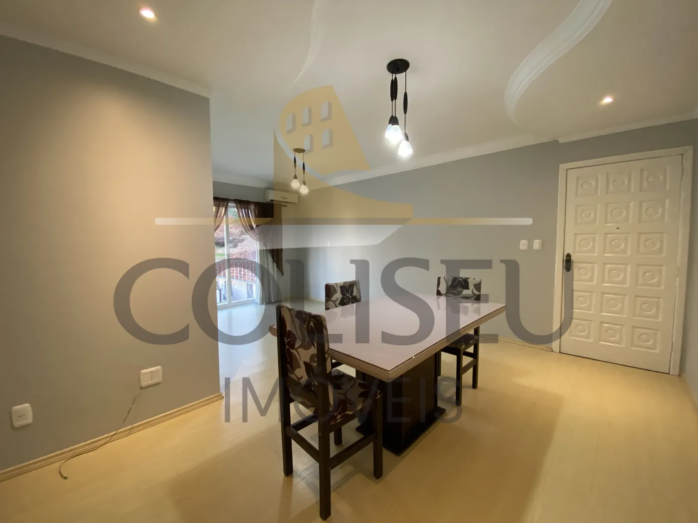 Alugar Apartamento / Padr&atilde;o em Conc&oacute;rdia R$ 2.200,00 - Foto 3