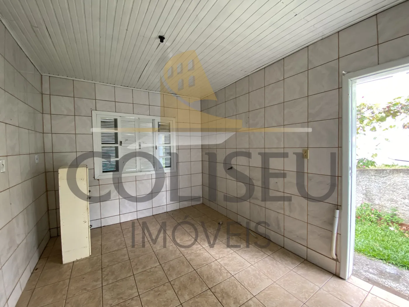 Alugar Casa / Padr&atilde;o em Conc&oacute;rdia R$ 1.300,00 - Foto 4