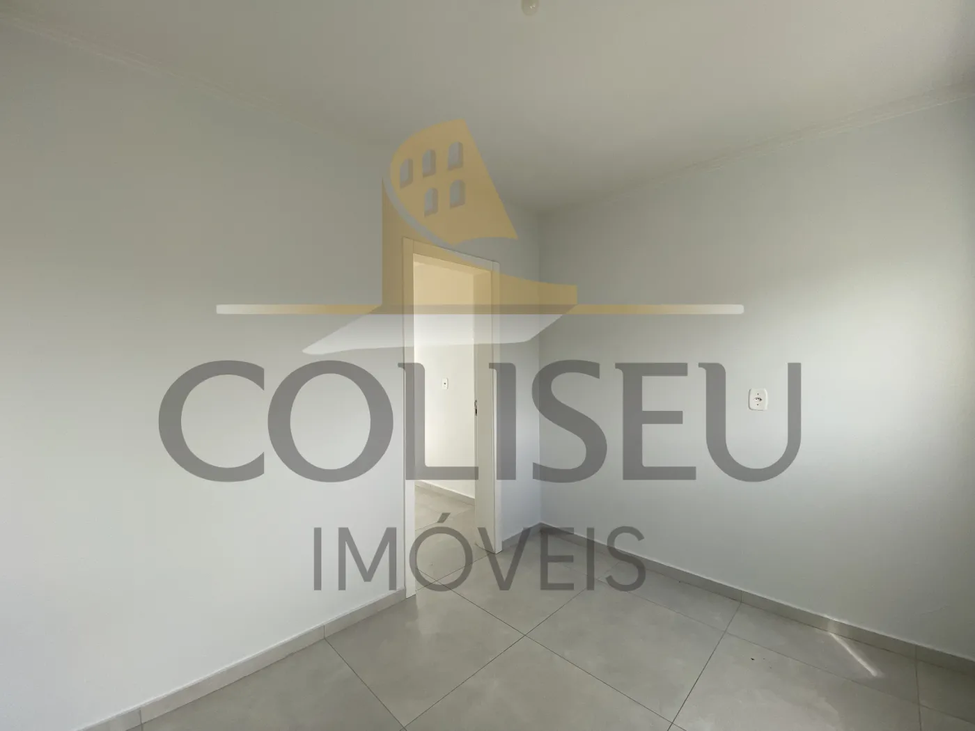 Alugar Apartamento / Padr&atilde;o em Conc&oacute;rdia R$ 1.500,00 - Foto 4