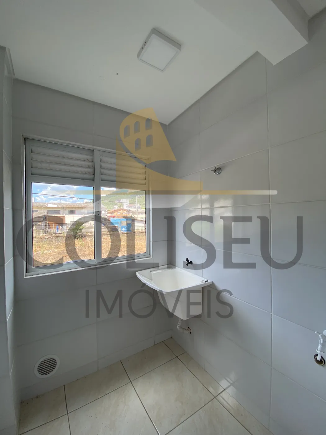 Alugar Apartamento / Padr&atilde;o em Conc&oacute;rdia R$ 1.300,00 - Foto 4