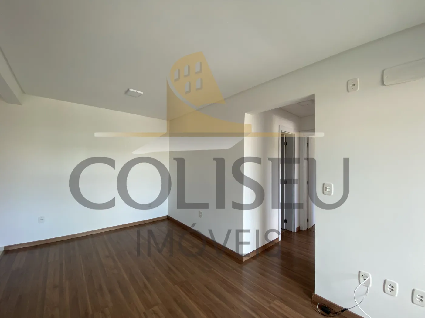 Alugar Apartamento / Padr&atilde;o em Conc&oacute;rdia R$ 1.300,00 - Foto 5