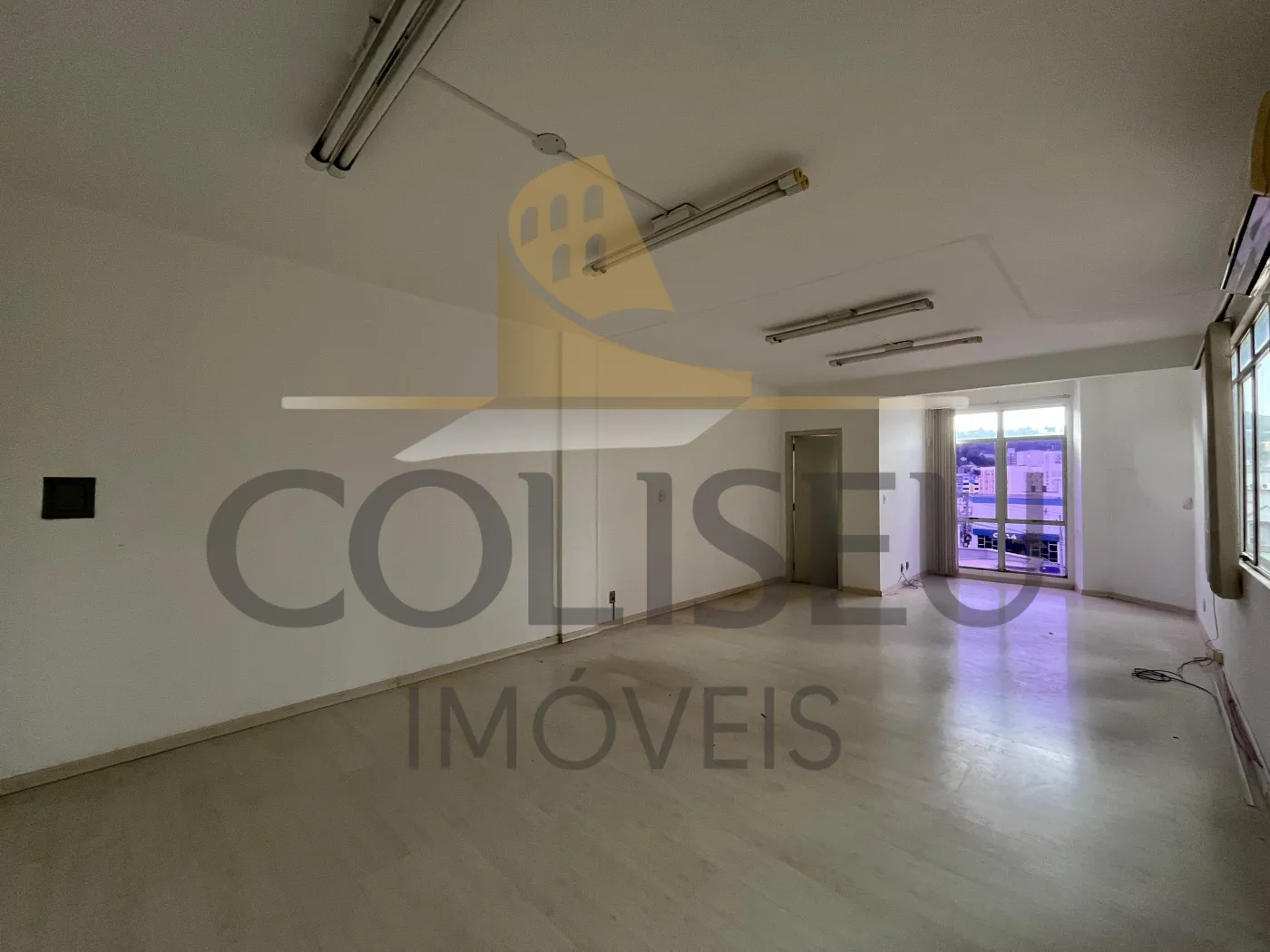 Alugar Comercial / Sala em Conc&oacute;rdia R$ 1.300,00 - Foto 3