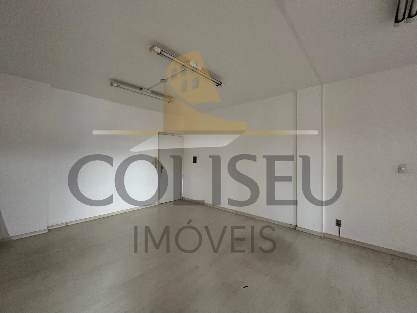 Alugar Comercial / Sala em Conc&oacute;rdia R$ 1.300,00 - Foto 4