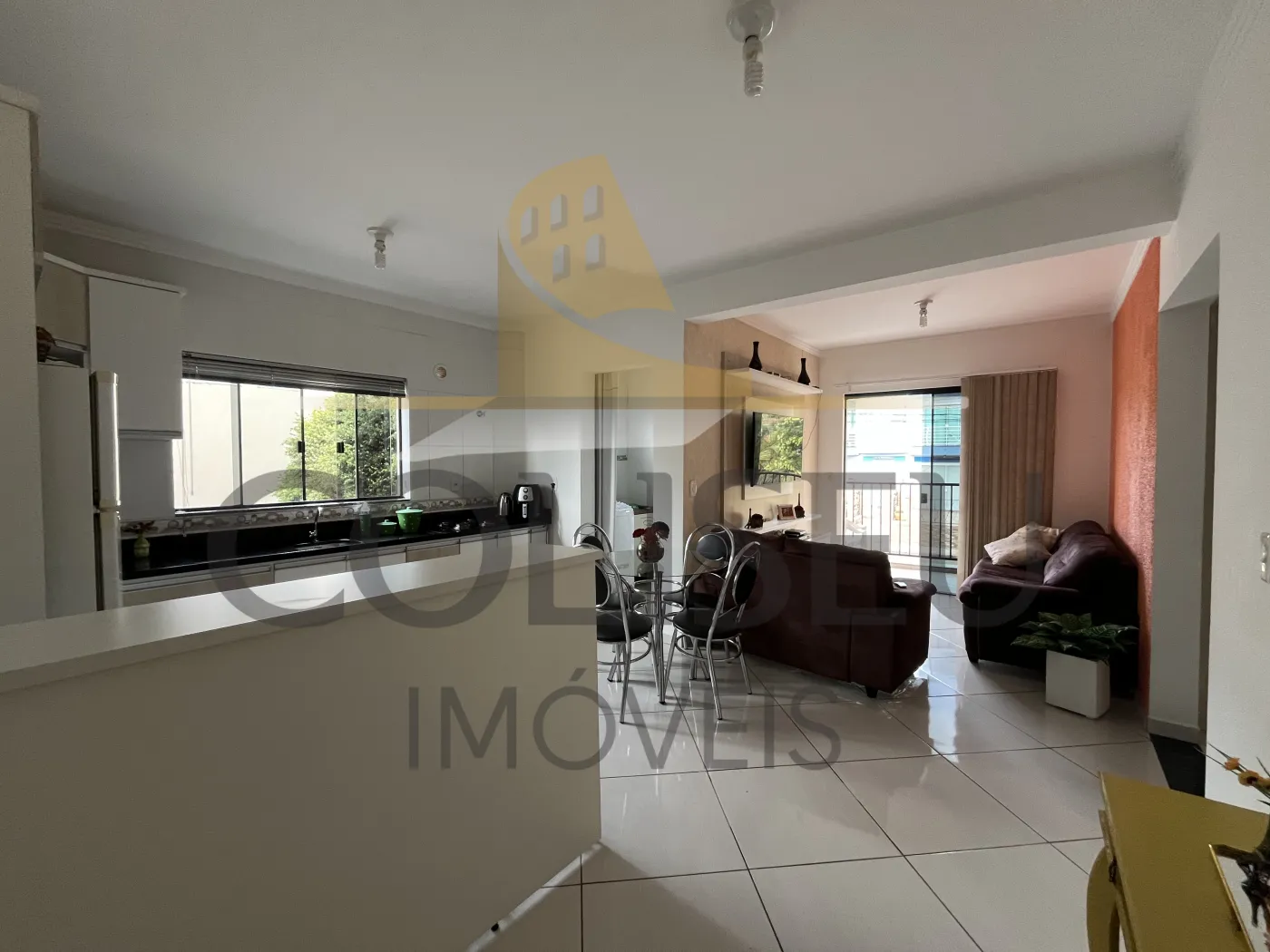 Alugar Apartamento / Padr&atilde;o em Conc&oacute;rdia R$ 2.100,00 - Foto 2