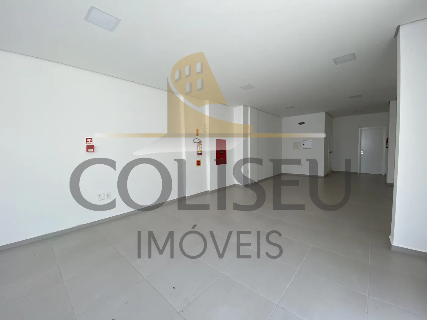 Alugar Apartamento / Padr&atilde;o em Conc&oacute;rdia R$ 1.800,00 - Foto 2