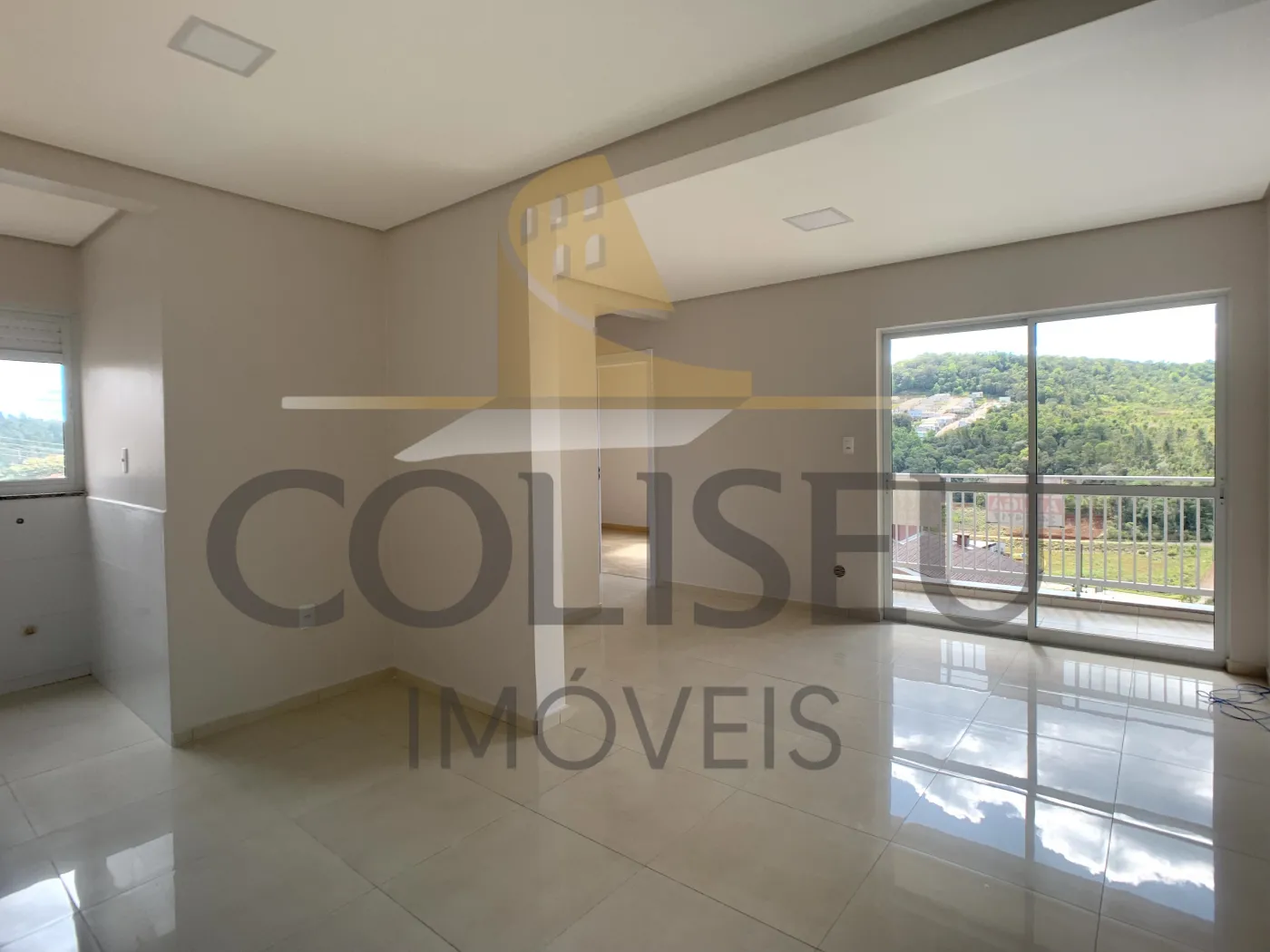 Alugar Apartamento / Padr&atilde;o em Conc&oacute;rdia R$ 1.300,00 - Foto 2