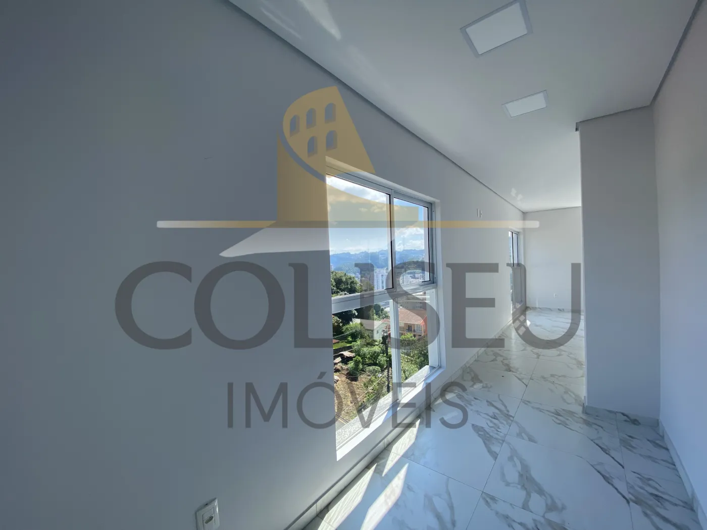 Alugar Apartamento / Padr&atilde;o em Conc&oacute;rdia R$ 3.300,00 - Foto 2