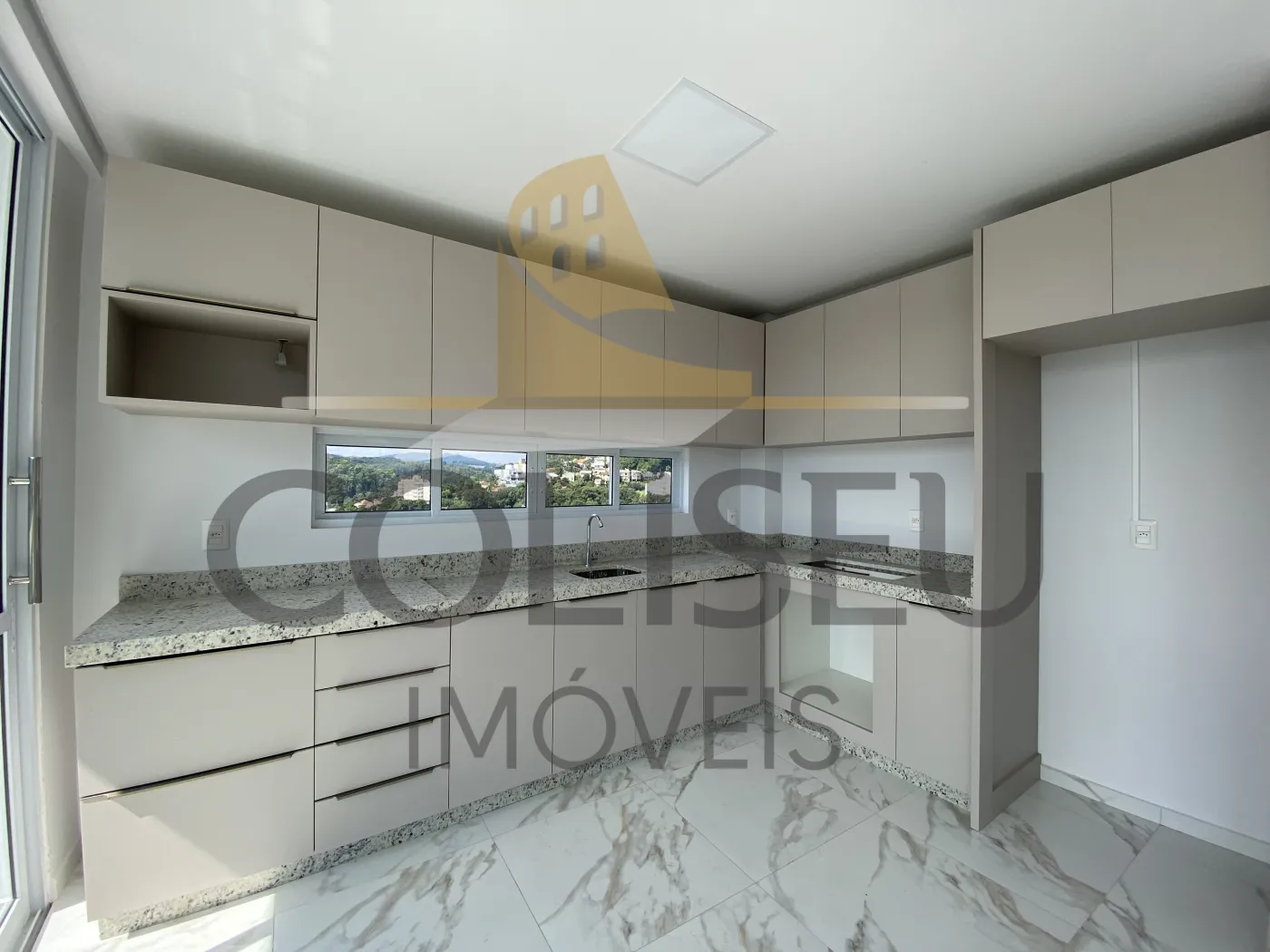 Alugar Apartamento / Padr&atilde;o em Conc&oacute;rdia R$ 3.300,00 - Foto 8