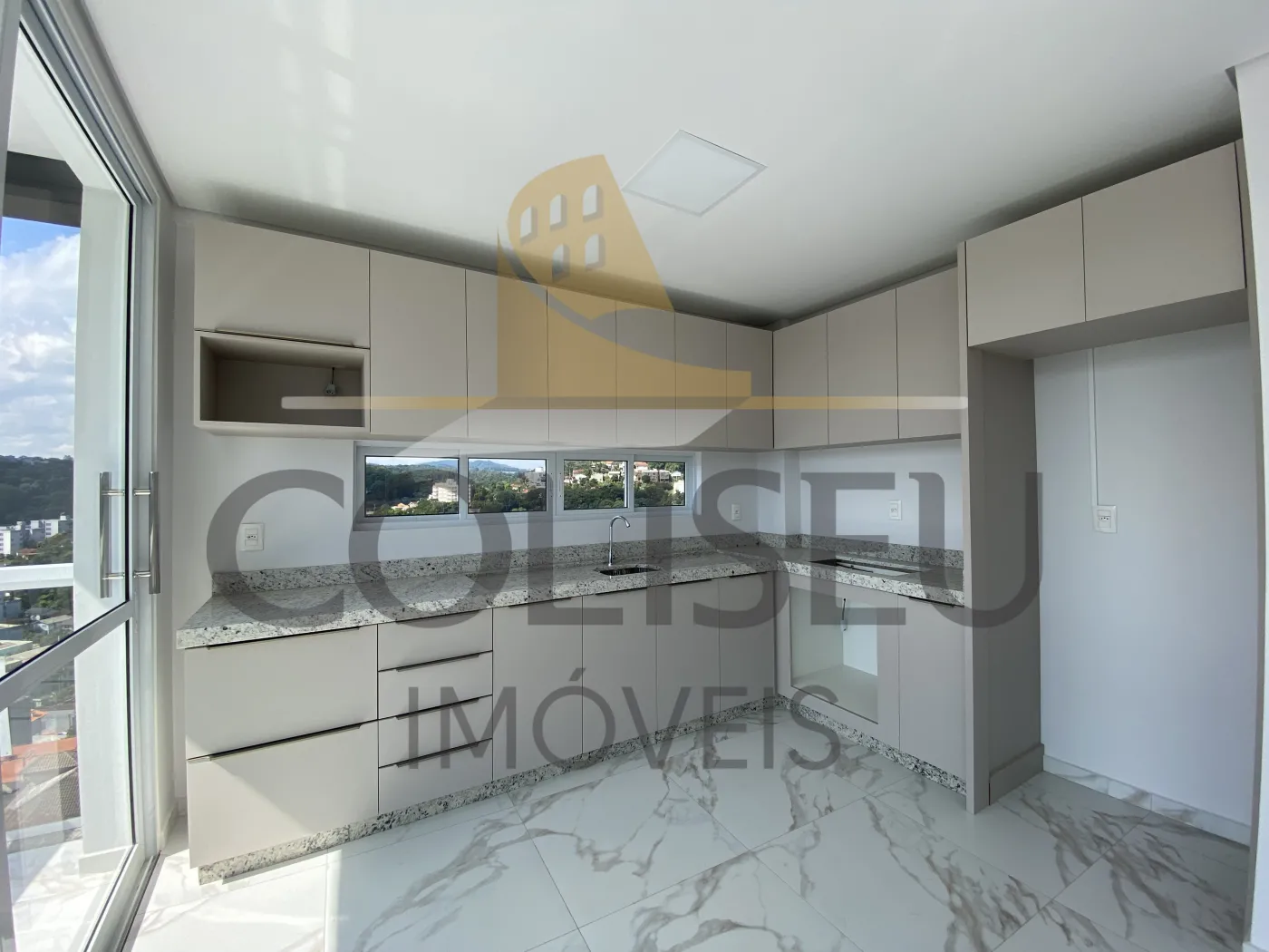 Alugar Apartamento / Padr&atilde;o em Conc&oacute;rdia R$ 3.300,00 - Foto 5