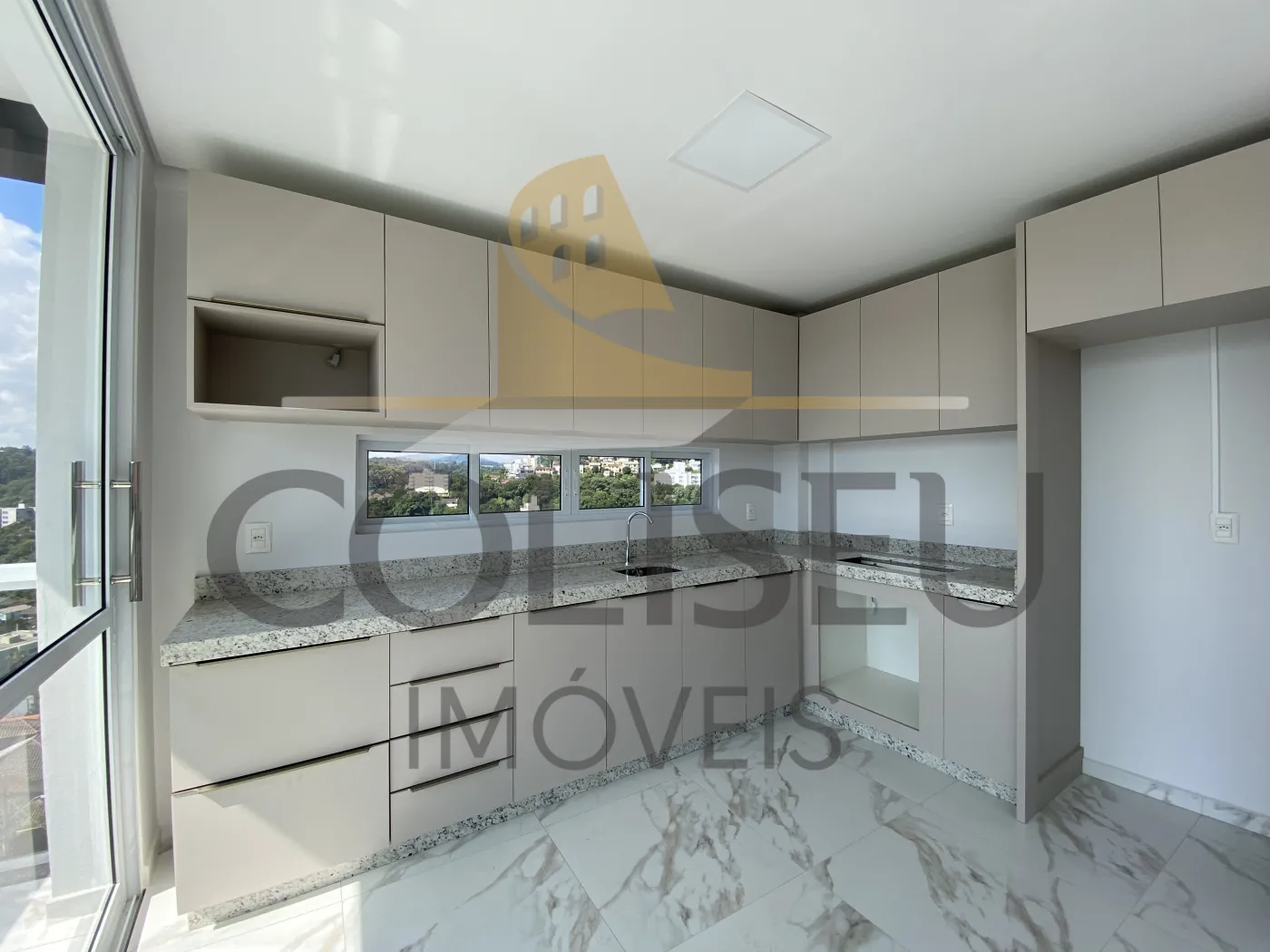 Alugar Apartamento / Padr&atilde;o em Conc&oacute;rdia R$ 3.300,00 - Foto 5