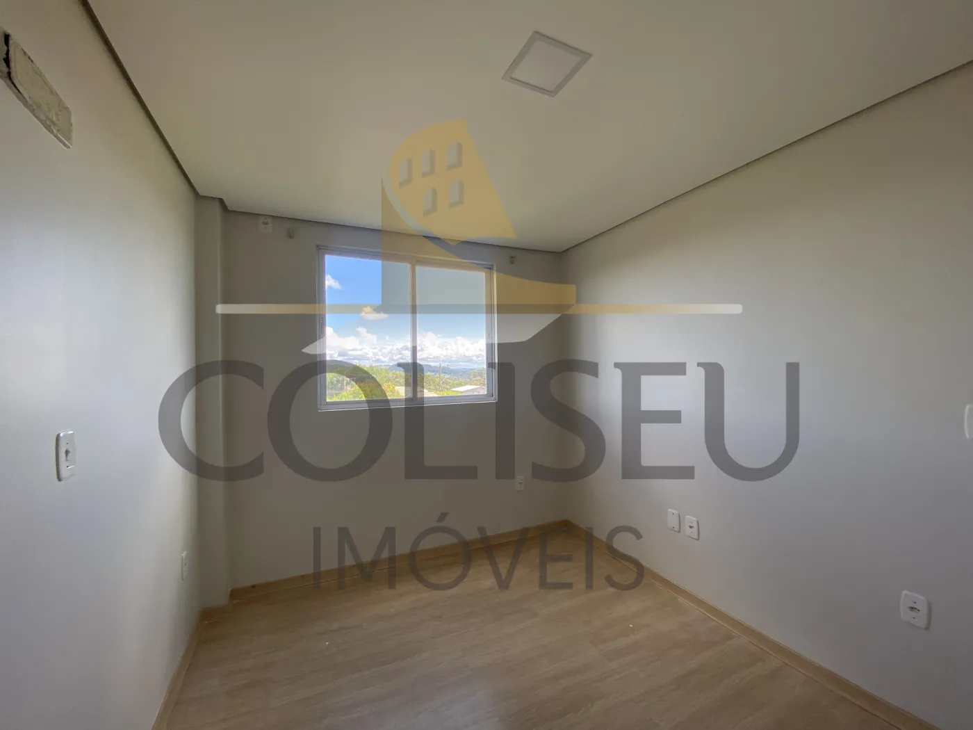 Alugar Apartamento / Padr&atilde;o em Conc&oacute;rdia R$ 1.300,00 - Foto 14