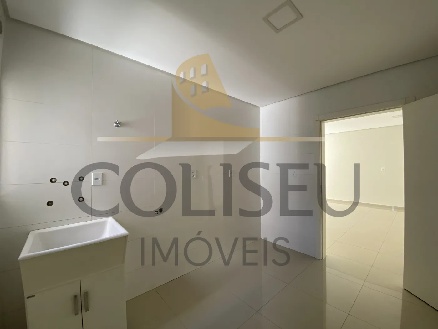 Alugar Apartamento / Padr&atilde;o em Conc&oacute;rdia R$ 1.700,00 - Foto 12