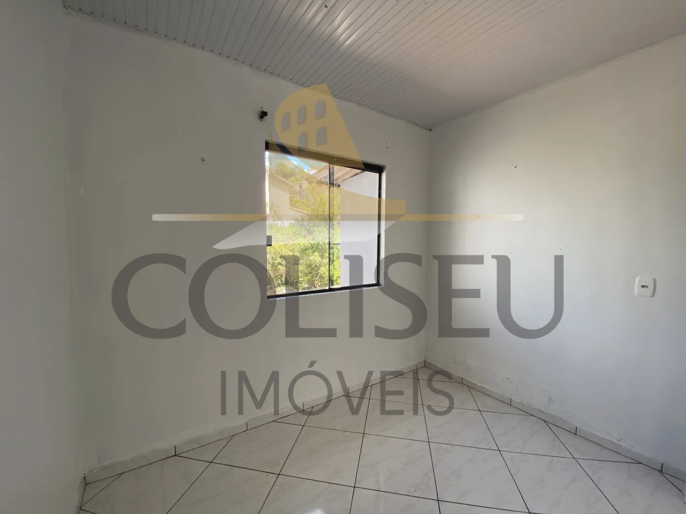 Alugar Casa / Padr&atilde;o em Conc&oacute;rdia R$ 1.700,00 - Foto 15