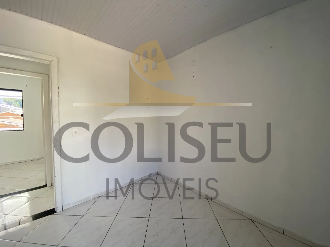 Alugar Casa / Padr&atilde;o em Conc&oacute;rdia R$ 1.700,00 - Foto 16
