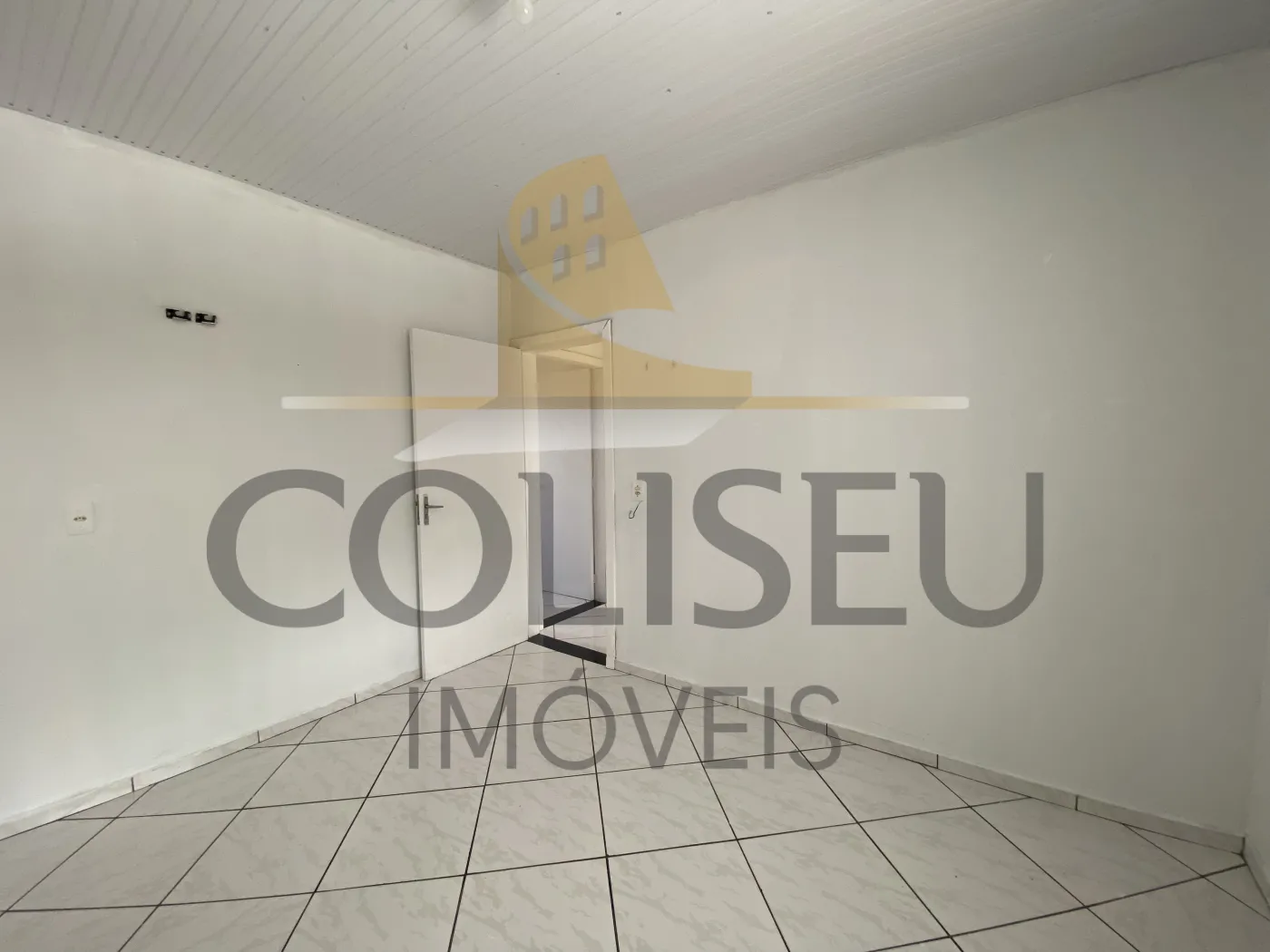 Alugar Casa / Padr&atilde;o em Conc&oacute;rdia R$ 1.700,00 - Foto 21