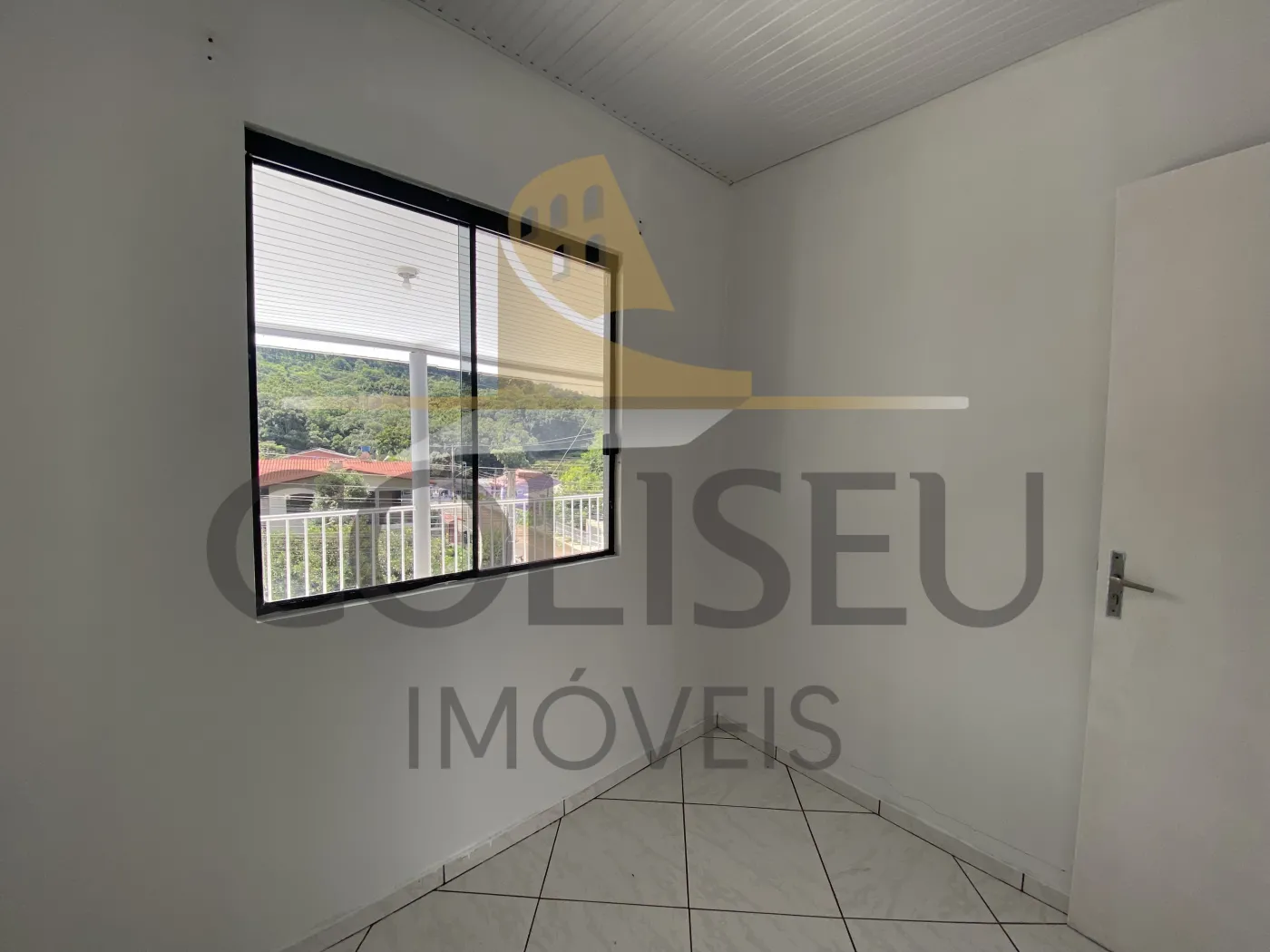 Alugar Casa / Padr&atilde;o em Conc&oacute;rdia R$ 1.700,00 - Foto 23