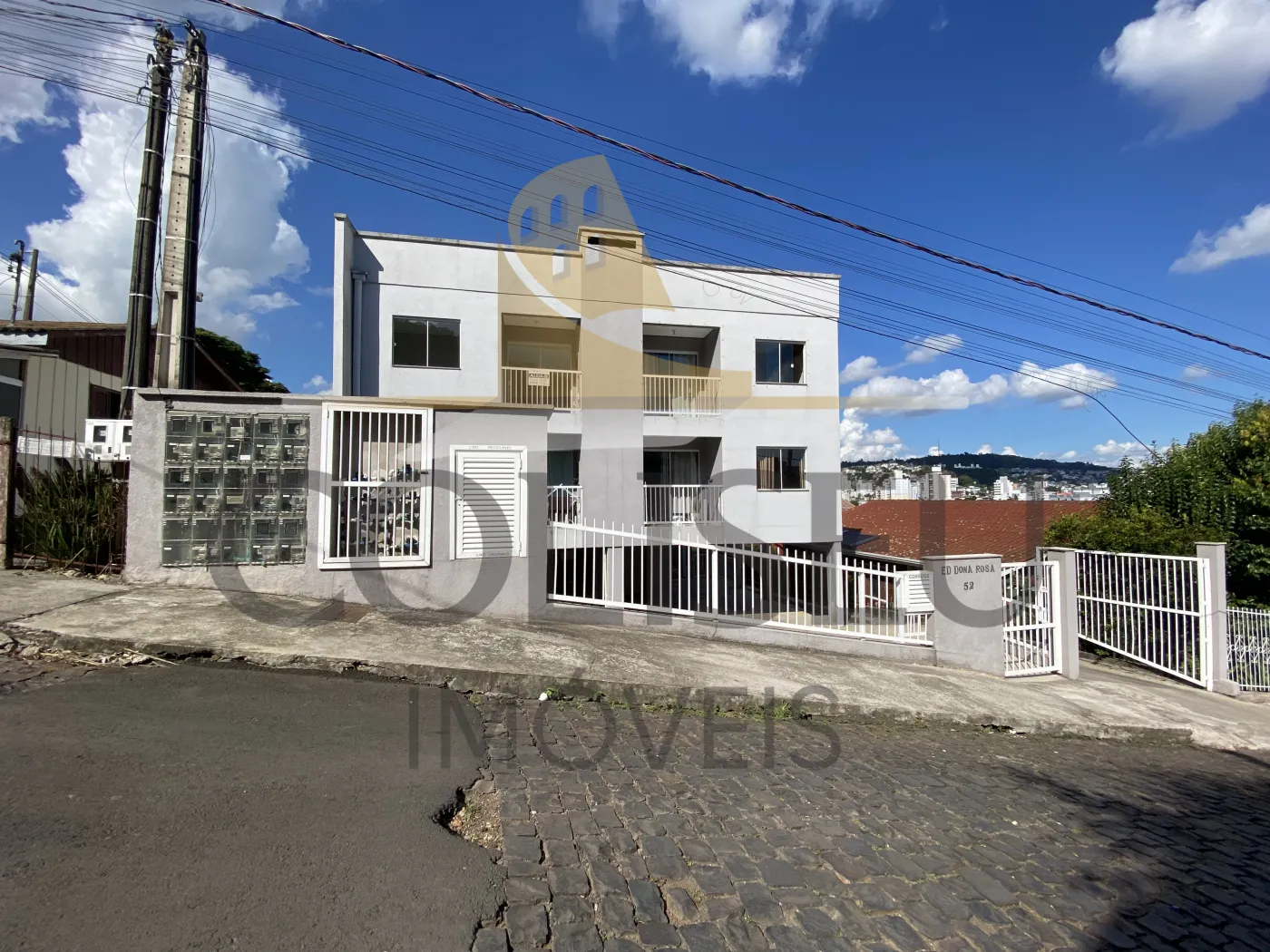 Alugar Apartamento / Padr&atilde;o em Conc&oacute;rdia R$ 1.400,00 - Foto 1