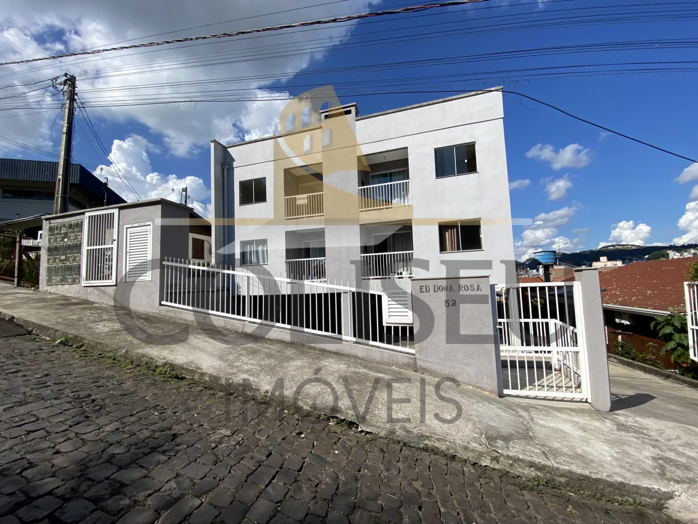 Alugar Apartamento / Padr&atilde;o em Conc&oacute;rdia R$ 1.400,00 - Foto 1