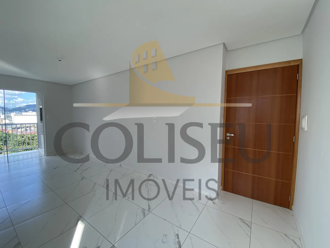 Alugar Apartamento / Padr&atilde;o em Conc&oacute;rdia R$ 1.400,00 - Foto 3